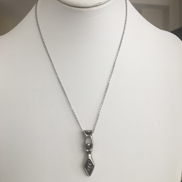 Silver fertility goddess pendant & chain - Picture 2 of 4